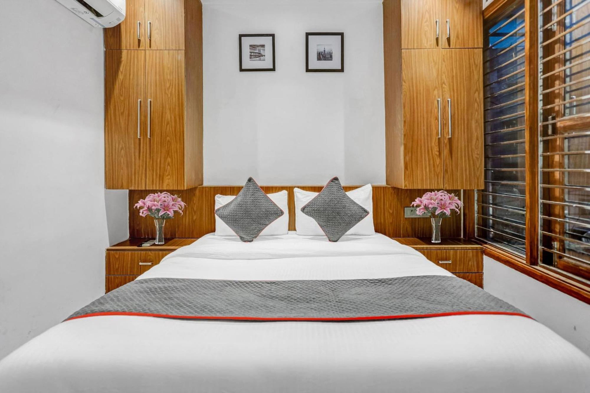 Hotel Capital O Moody Delhi (National Capital Territory of India)