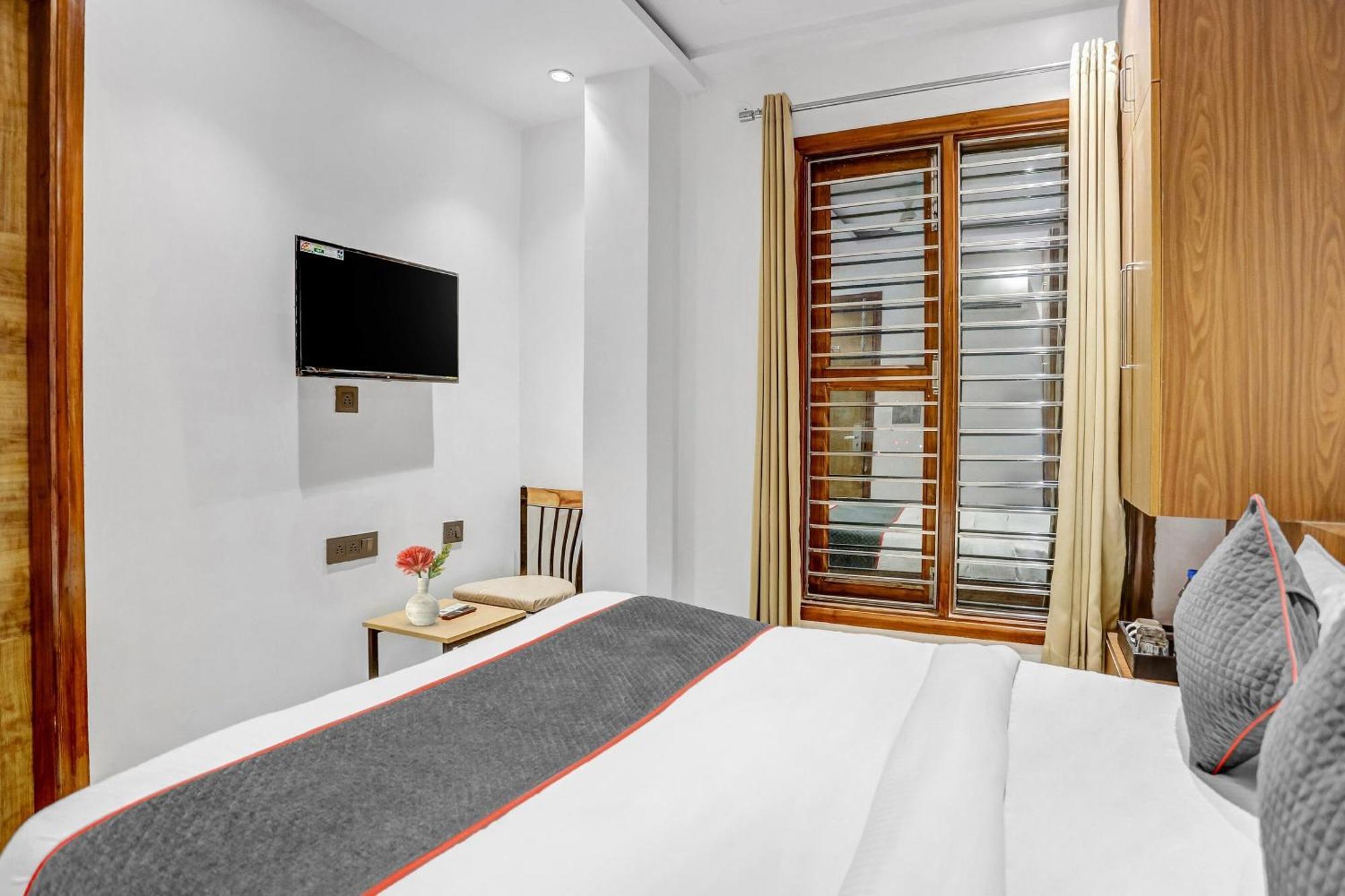 Capital O Moody Hotel 3*