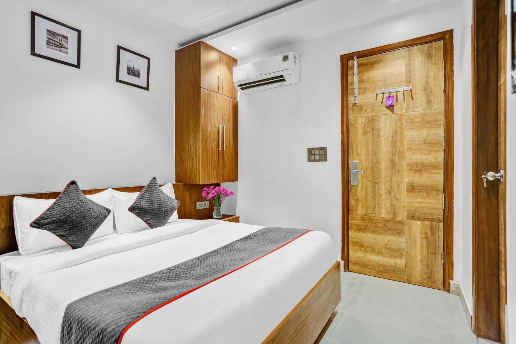 Capital O Moody Hotel Delhi (National Capital Territory of India)